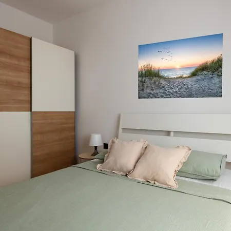 M&a - Luxury Apartment *